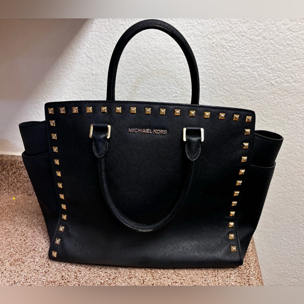 Michael Kors black handbag